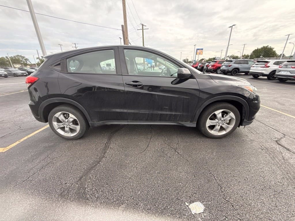 2020 Honda HR-V LX — photo 1 of 6
