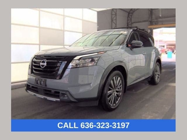 2024 Nissan Pathfinder SL — photo 1 of 28