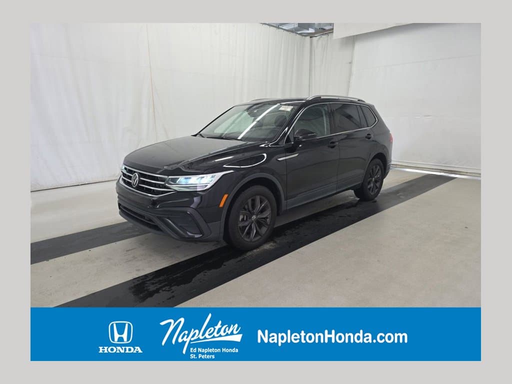 2024 Volkswagen Tiguan Base — photo 1 of 28