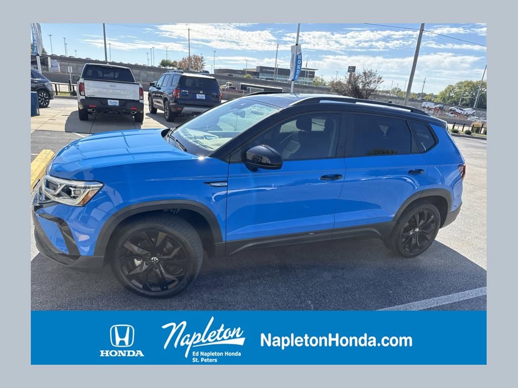 2024 Volkswagen Taos SE — photo 1 of 11