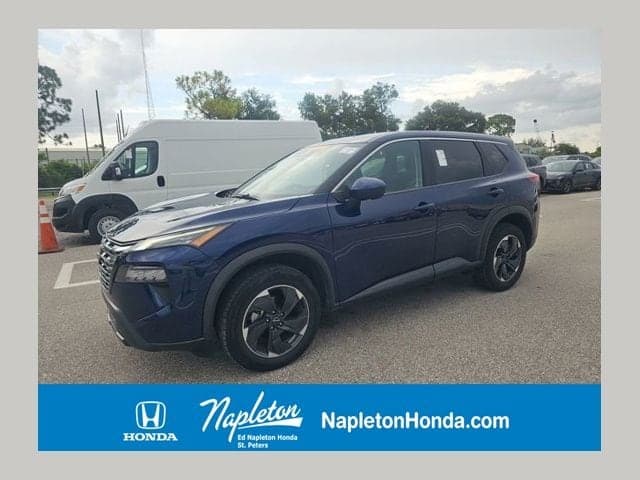 2025 Nissan Rogue SV — photo 1 of 28