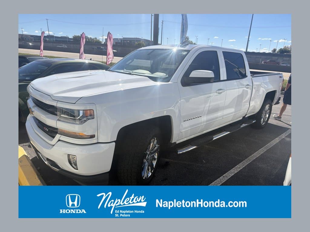 2016 Chevrolet Silverado 1500 LT — photo 1 of 12