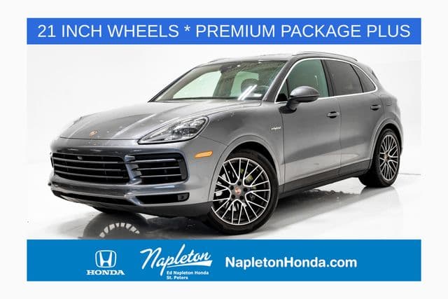 2022 Porsche Cayenne E-Hybrid Base — photo 1 of 38