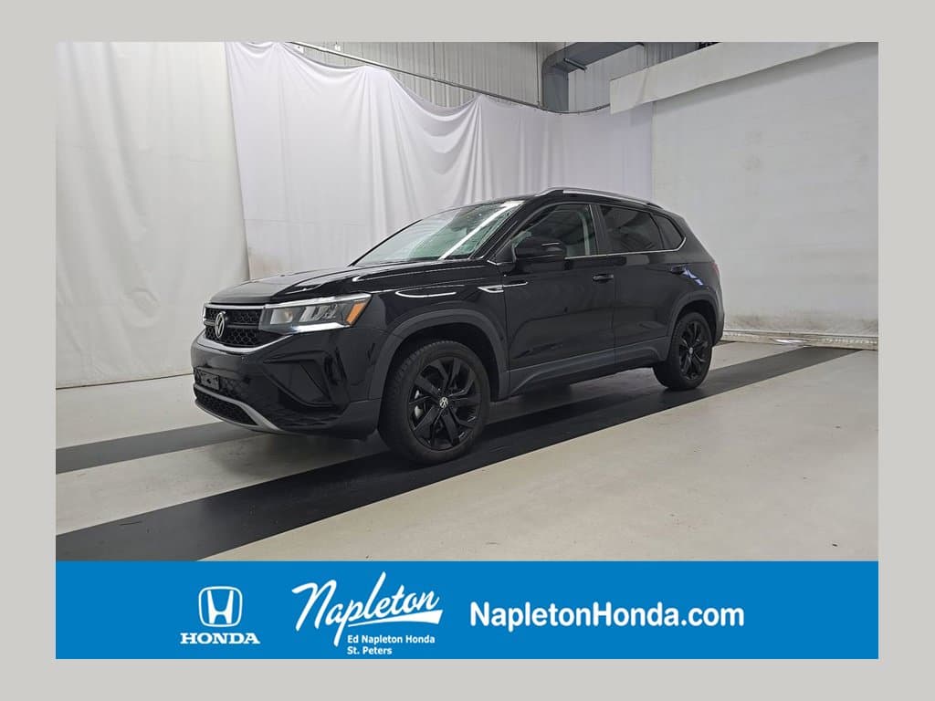 2023 Volkswagen Taos Base — photo 1 of 28
