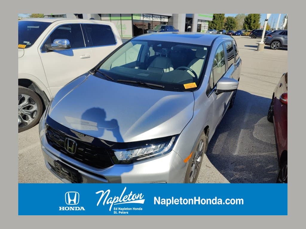 2026 Honda Odyssey Touring — photo 1 of 28