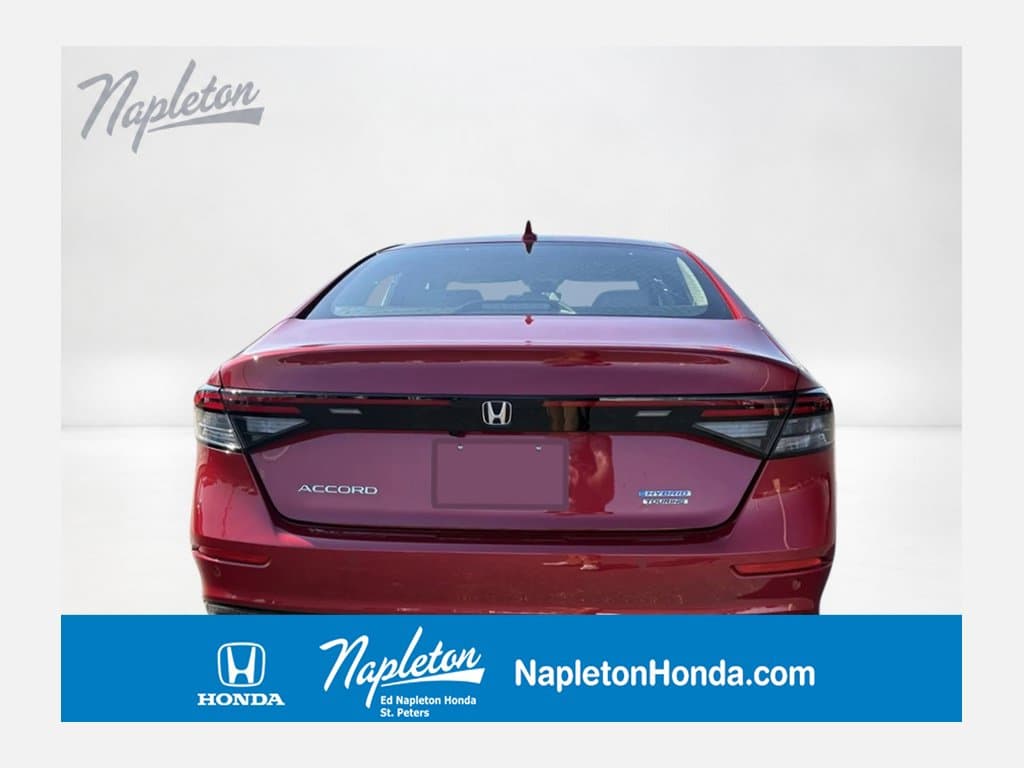 2026 Honda Accord Hybrid Touring — photo 1 of 11