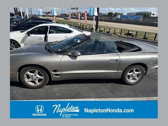 2002 Pontiac Firebird Base — photo 1 of 12