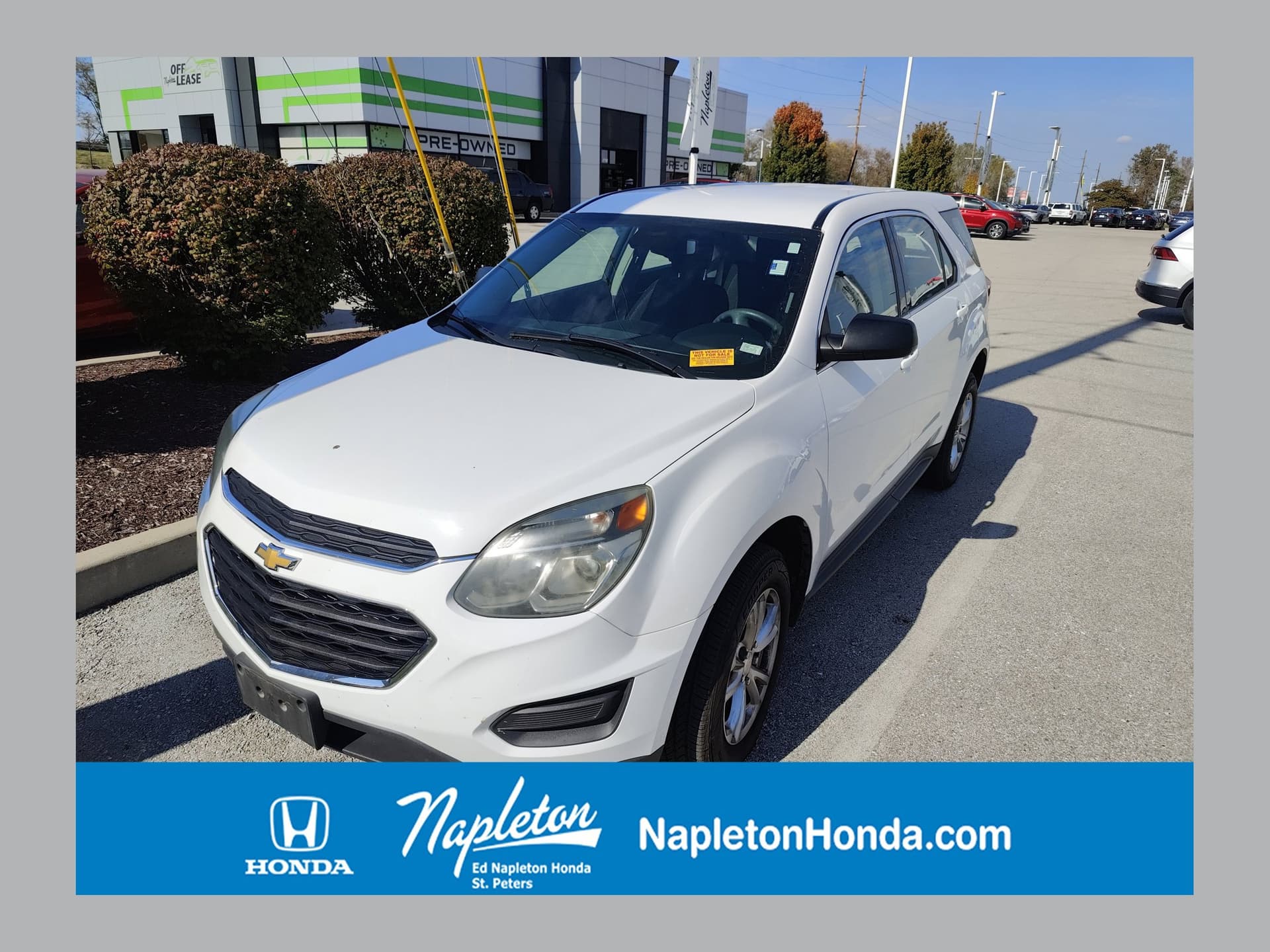 2017 Chevrolet Equinox LS — photo 1 of 34