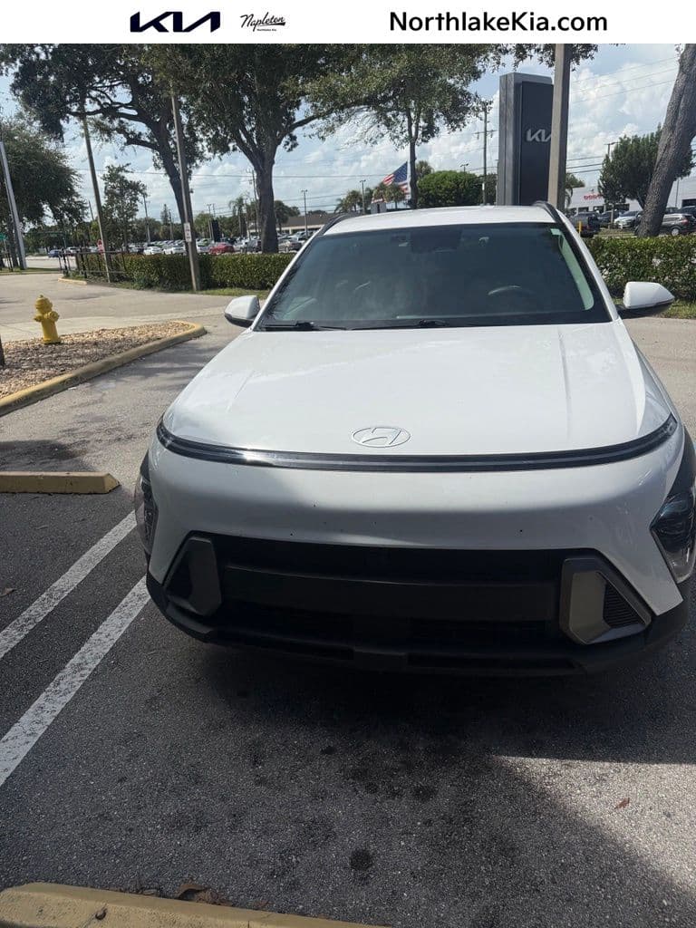 2024 Hyundai Kona SEL — photo 1 of 4