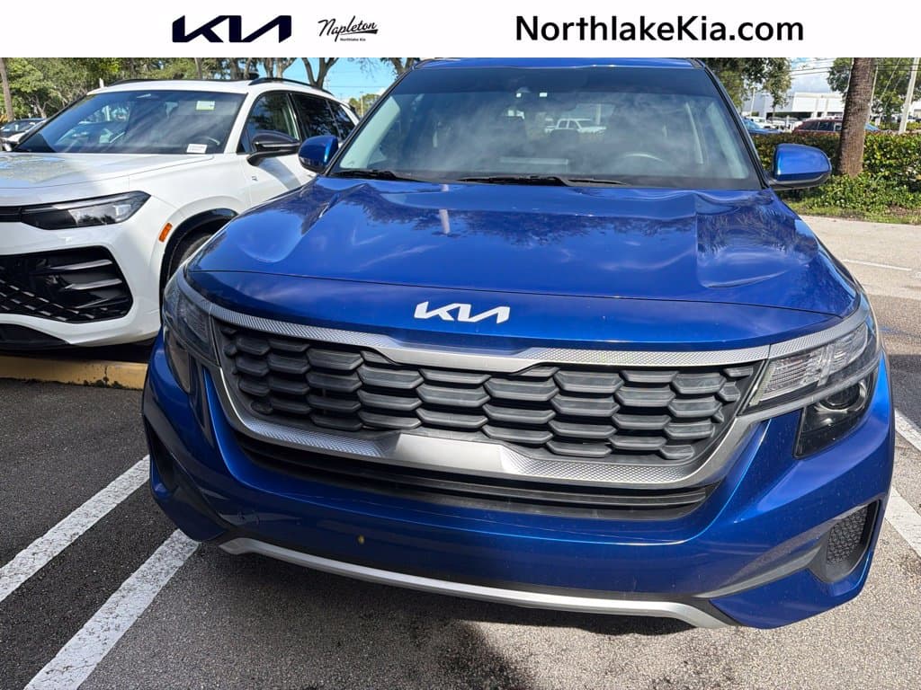 2023 Kia Seltos LX — photo 1 of 2