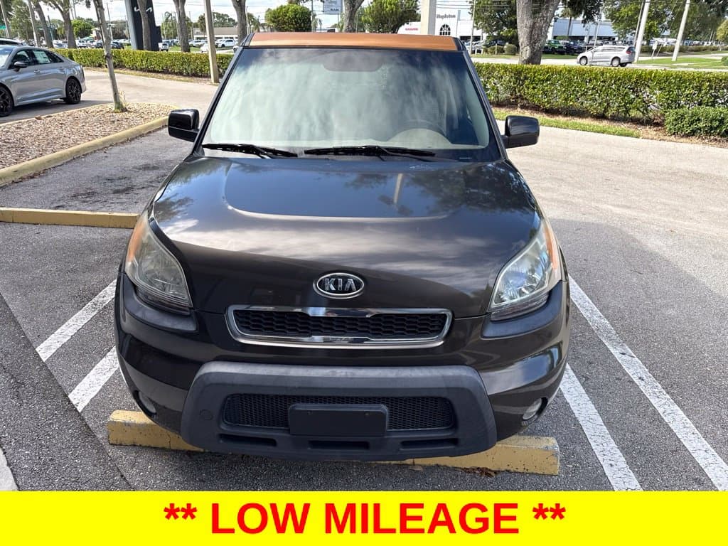 2011 Kia Soul Base — photo 1 of 7