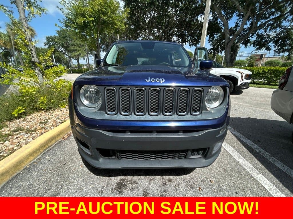 2017 Jeep Renegade Latitude — photo 1 of 5