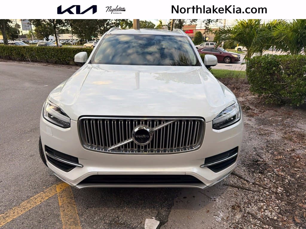 2018 Volvo XC90 Base — photo 1 of 5
