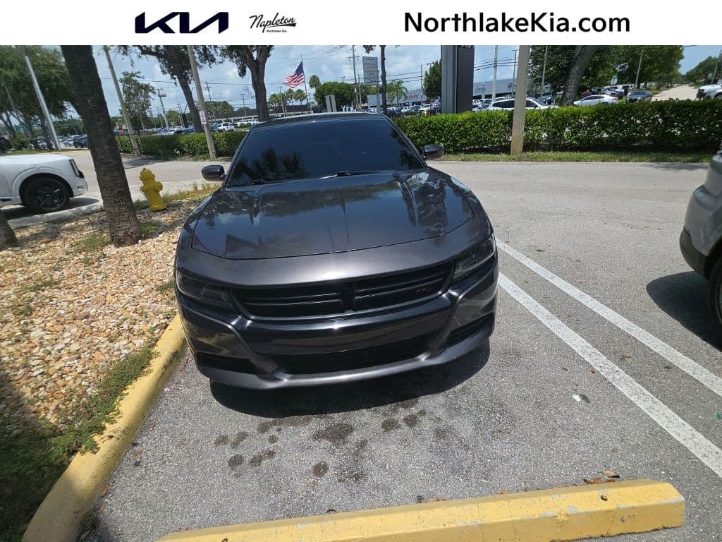 2016 Dodge Charger R/T — photo 1 of 5