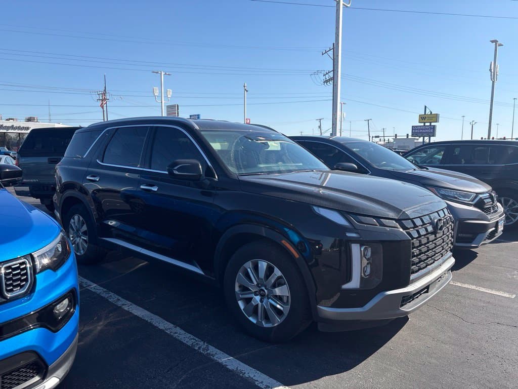 2024 Hyundai Palisade Base — photo 1 of 3