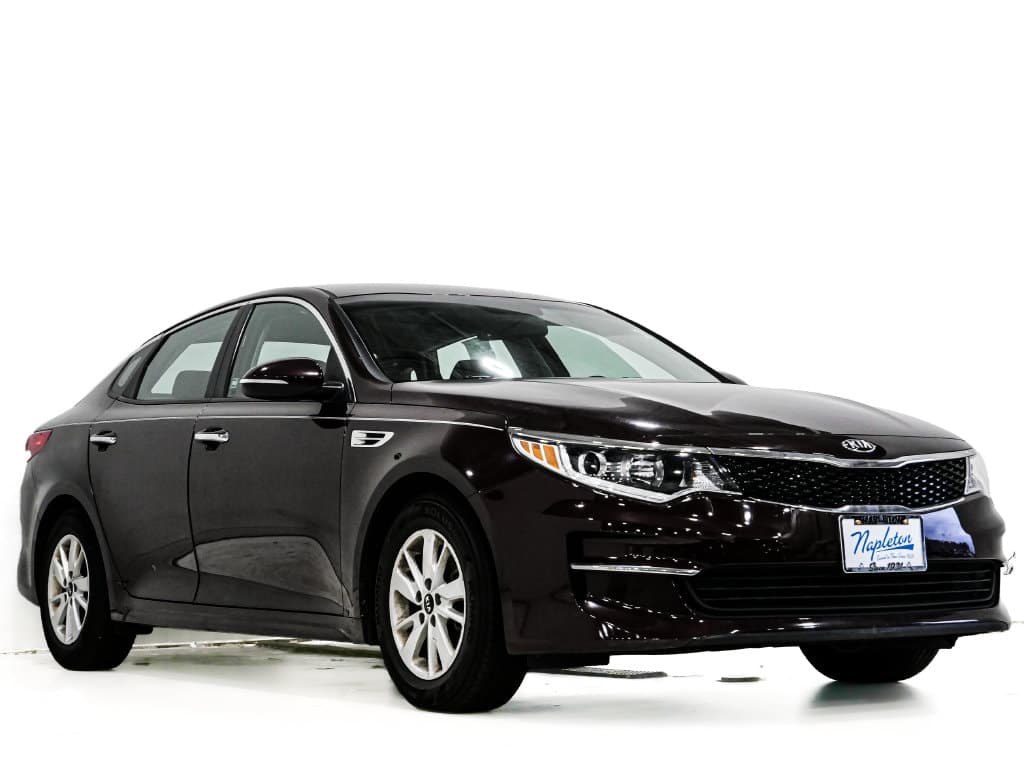 2017 Kia Optima LX — photo 1 of 22