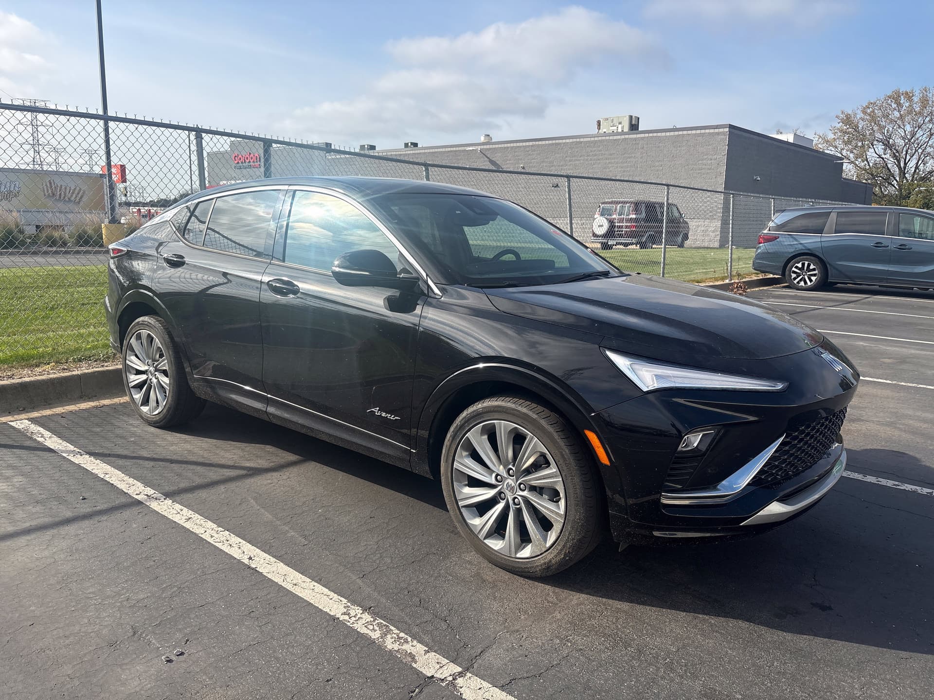 2024 Buick Envista Avenir — photo 1 of 3