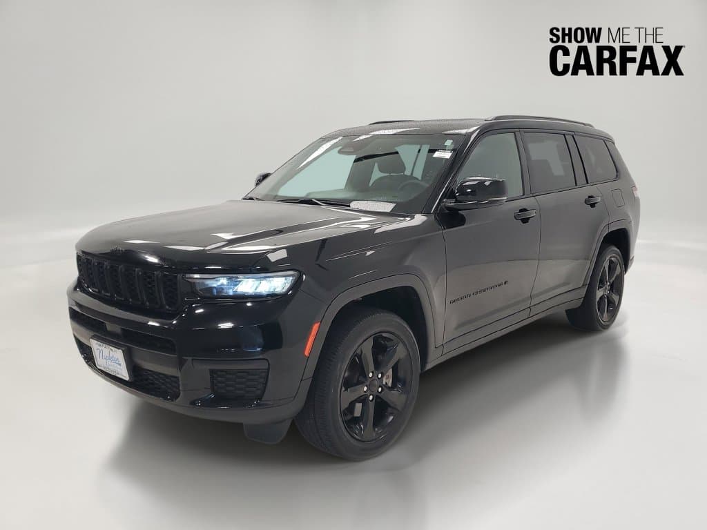 2023 Jeep Grand Cherokee L Laredo — photo 1 of 30