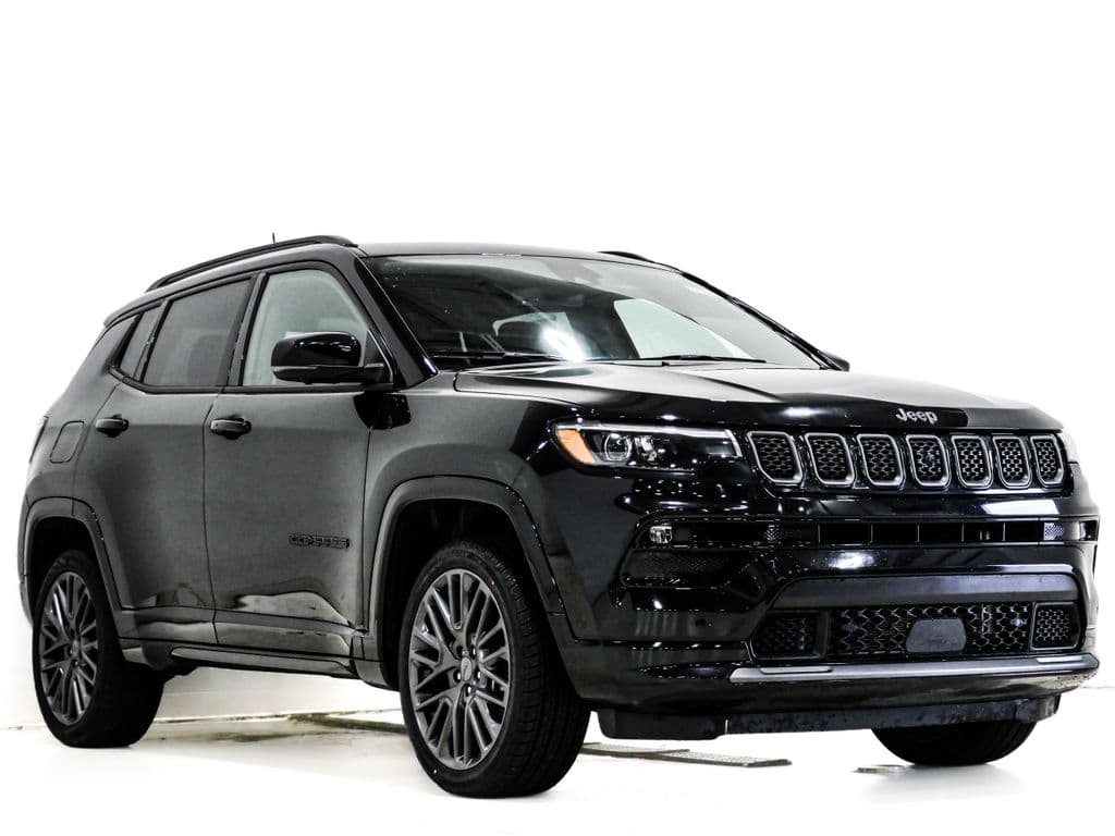 2023 Jeep Compass High Altitude — photo 1 of 29