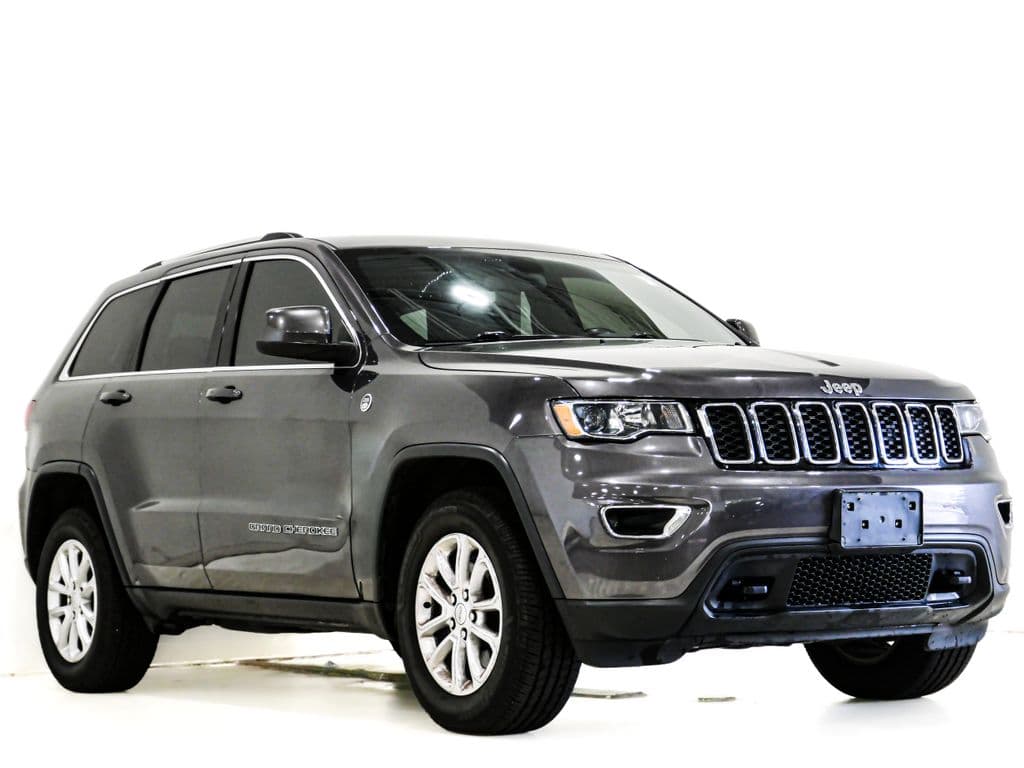2021 Jeep Grand Cherokee Laredo E — photo 1 of 28