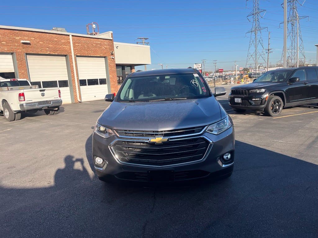 2019 Chevrolet Traverse Base — photo 1 of 3