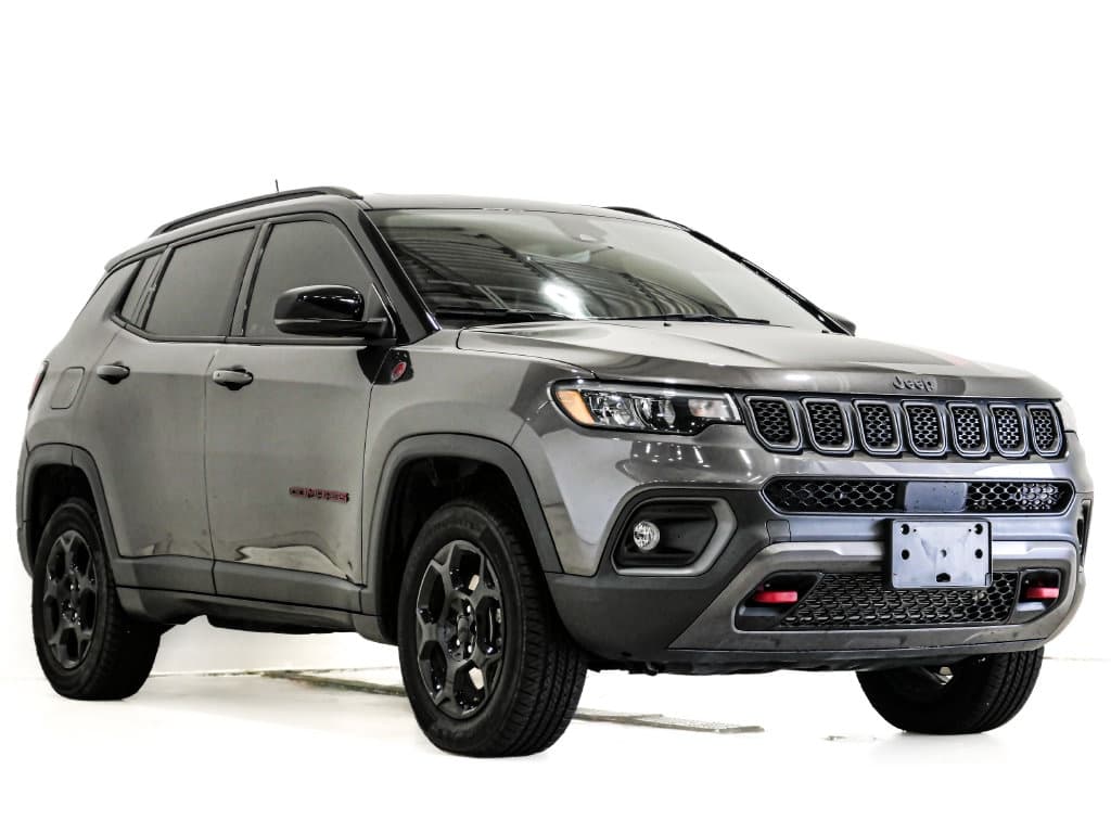 2024 Jeep Compass Trailhawk — photo 1 of 28
