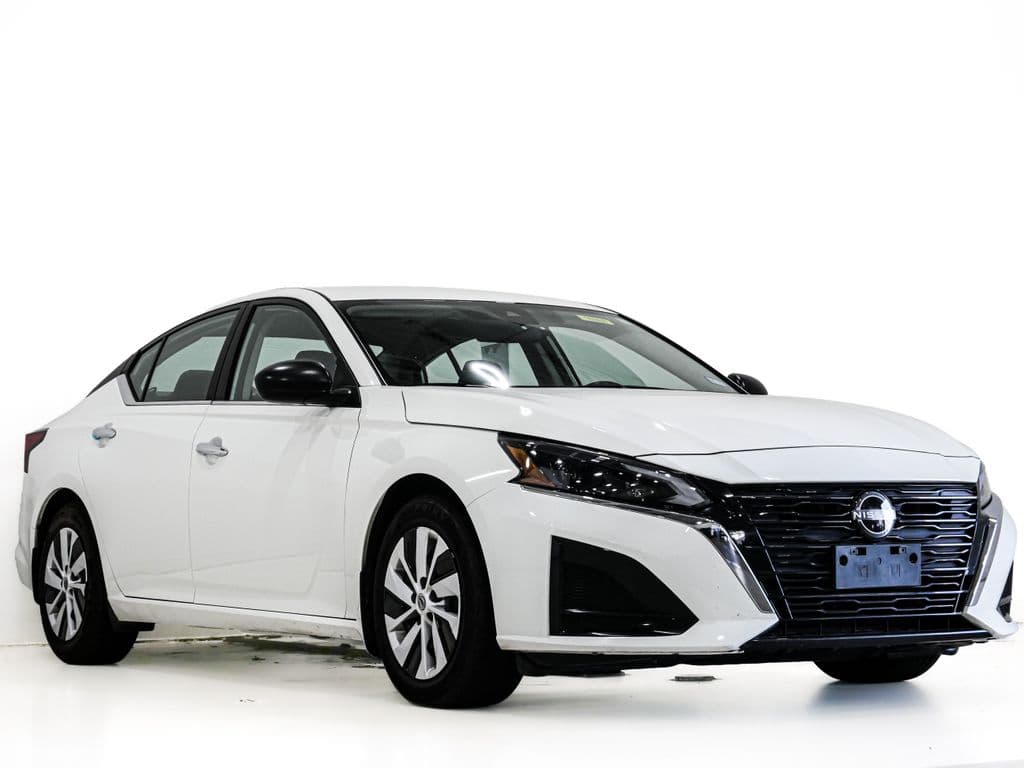 2024 Nissan Altima 2.5 S — photo 1 of 24