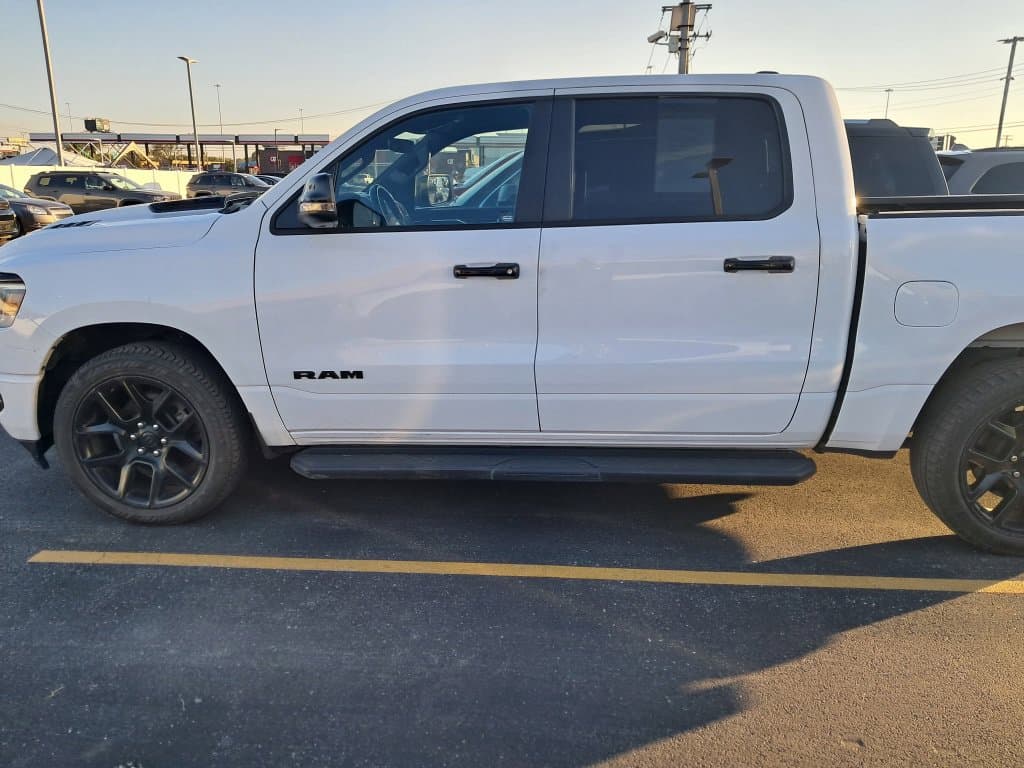 2023 RAM 1500 Laramie — photo 1 of 2