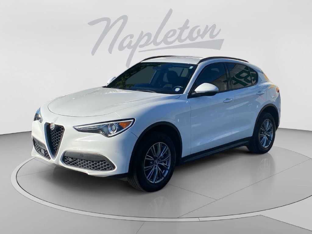 2022 Alfa Romeo Stelvio Sprint — photo 1 of 34