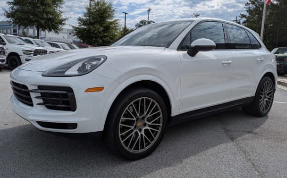 2023 Porsche Cayenne Platinum Edition — photo 1 of 3