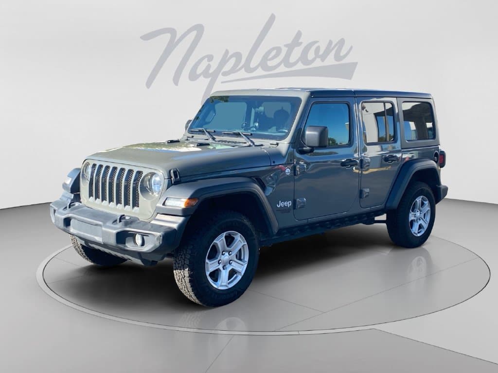 2020 Jeep Wrangler Base — photo 1 of 32