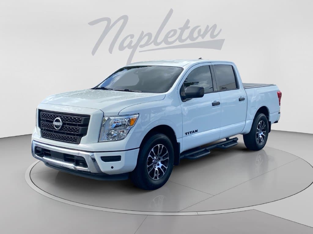 2023 Nissan Titan SV — photo 1 of 30