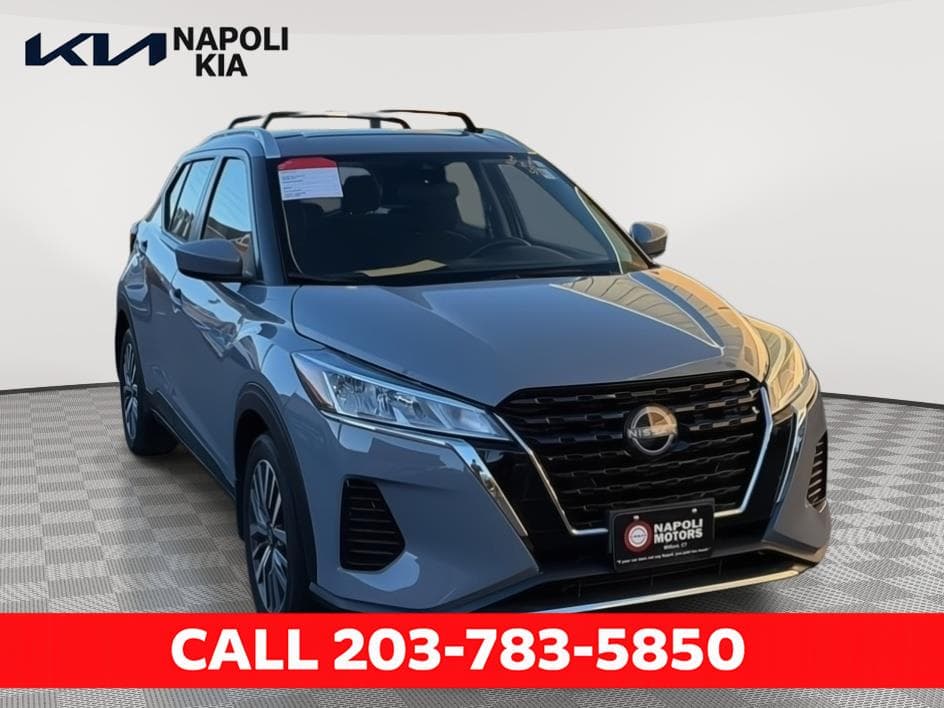 2023 Nissan Kicks SV — photo 1 of 10