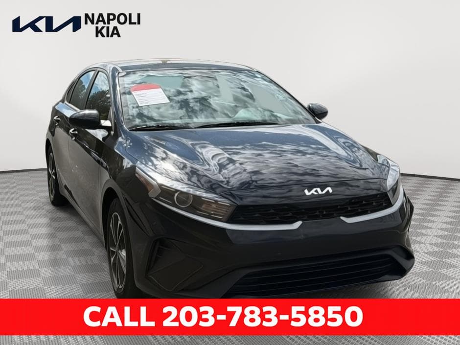 2023 Kia Forte LXS — photo 1 of 10