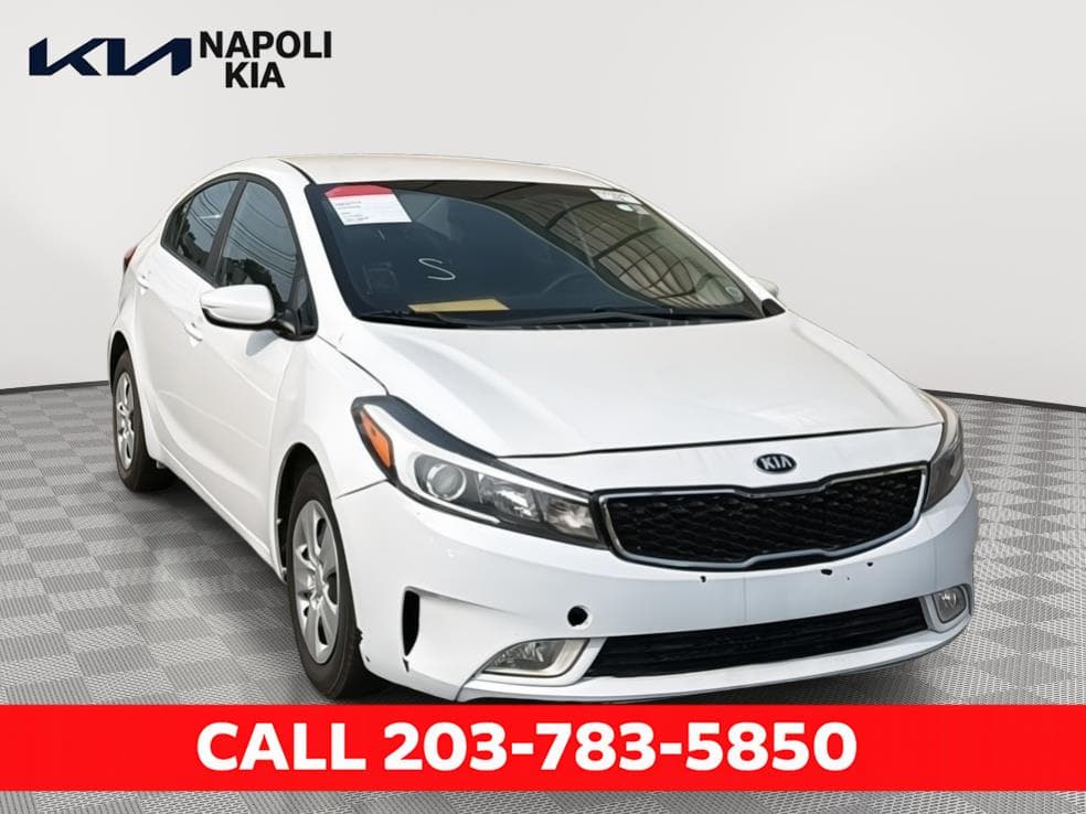 2017 Kia Forte LX — photo 1 of 10