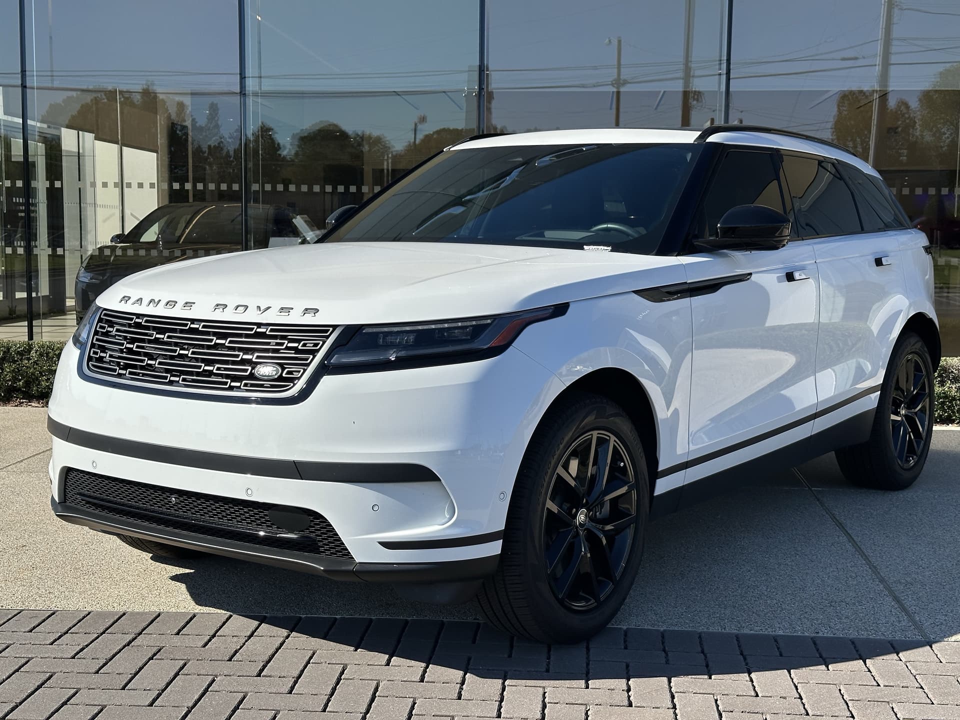 2026 Land Rover Range Rover Velar S — photo 1 of 35