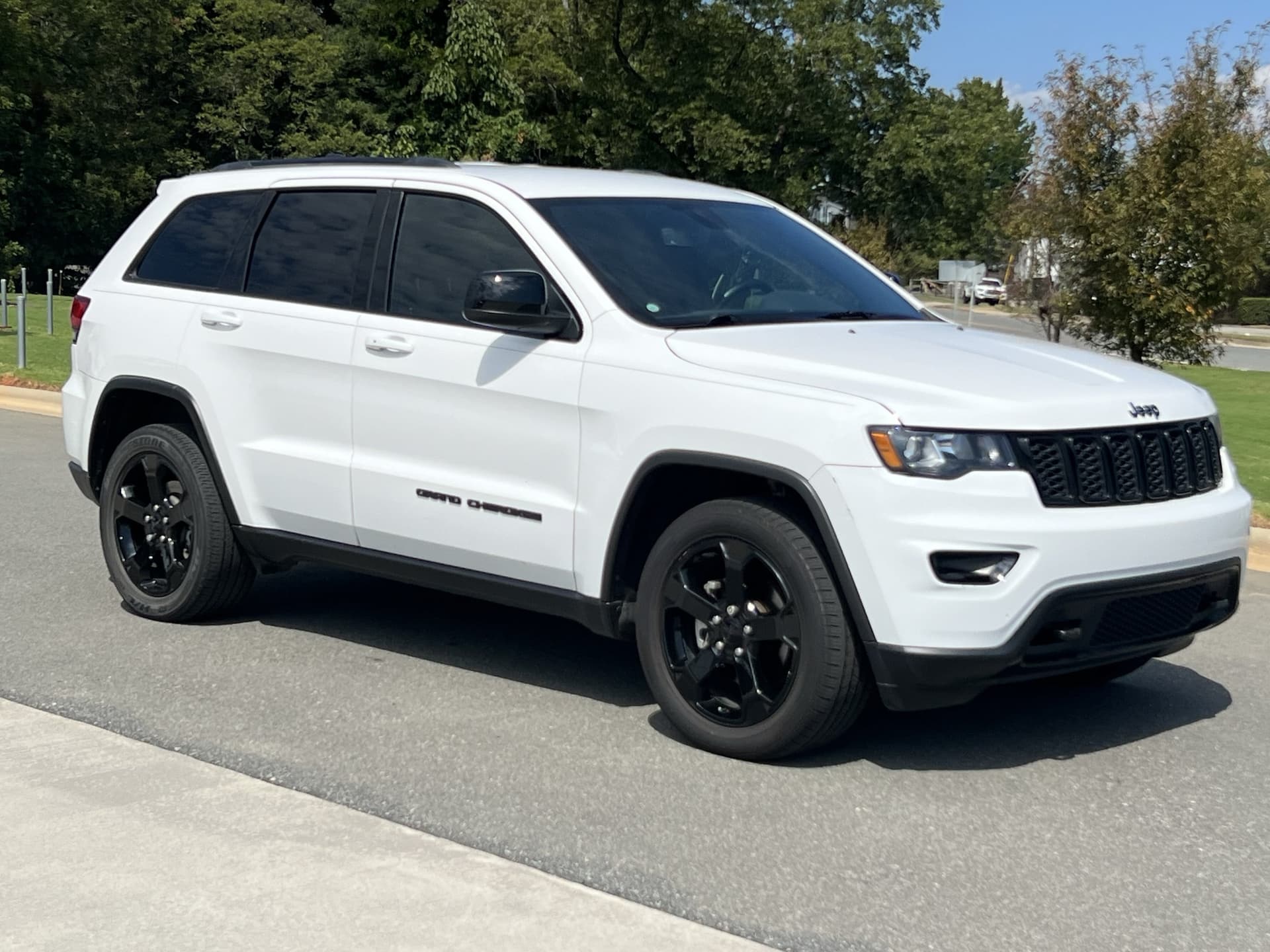 2019 Jeep Grand Cherokee Upland — photo 1 of 33