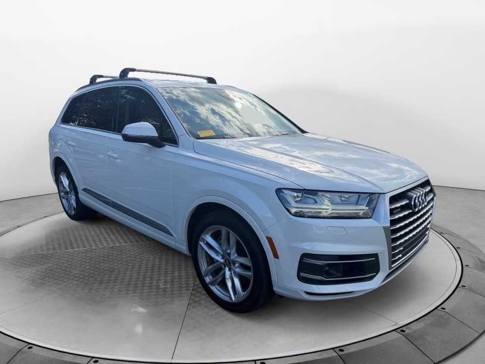2017 Audi Q7 Prestige — photo 1 of 16