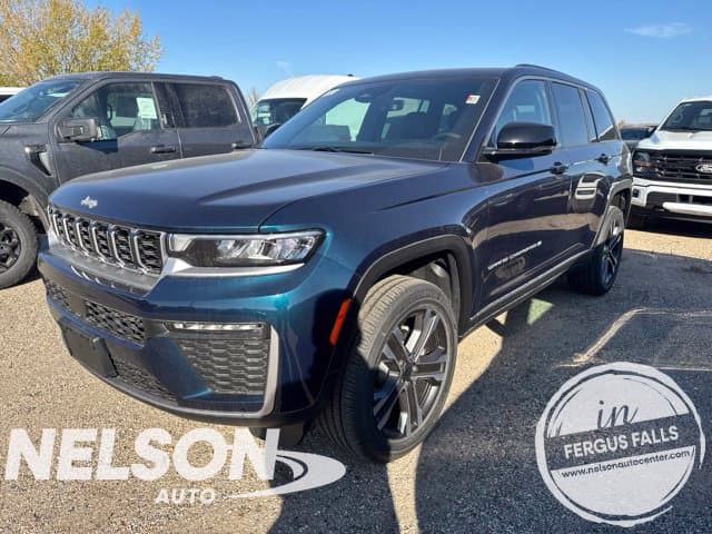 2027 Jeep Grand Cherokee Limited — photo 1 of 11