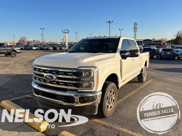 2023 Ford Super Duty F-350 SRW LARIAT — photo 1 of 12