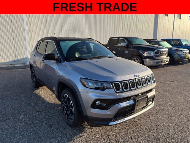 2023 Jeep Compass Limited — photo 1 of 12