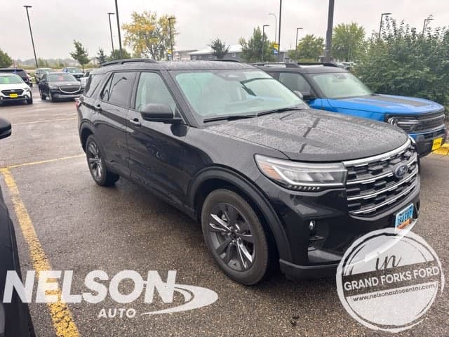 2026 Ford Explorer Base — photo 1 of 11