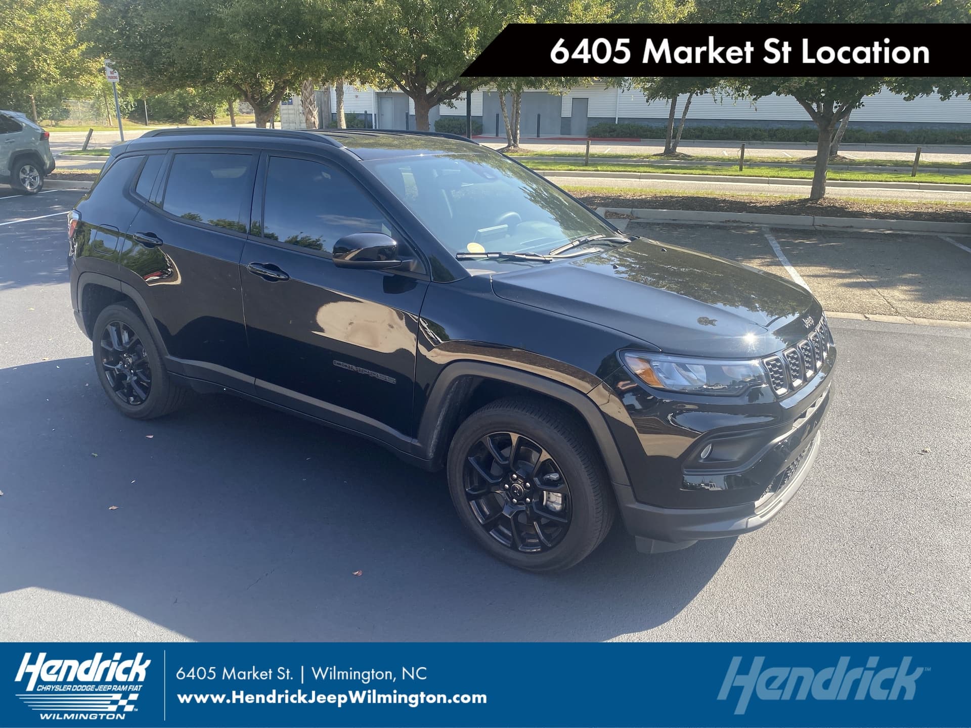 2025 Jeep Compass Latitude — photo 1 of 16