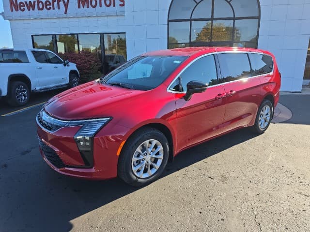 2027 Chrysler Pacifica Select — photo 1 of 20