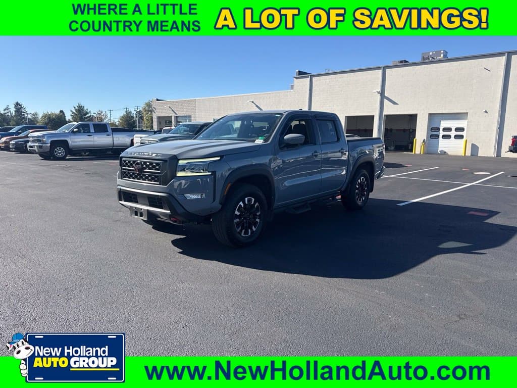2023 Nissan Frontier PRO-4X — photo 1 of 13
