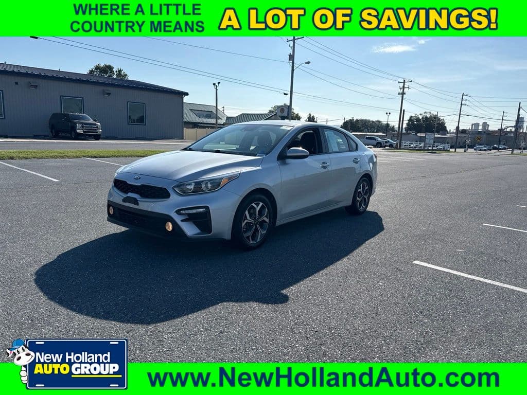 2021 Kia Forte LXS — photo 1 of 12