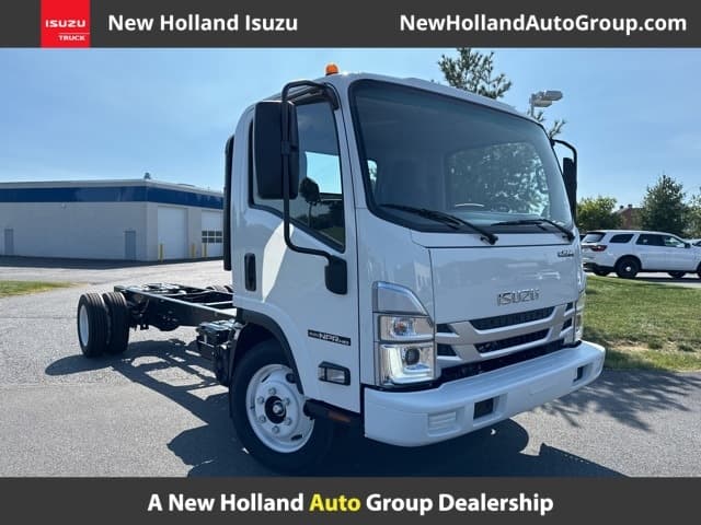 Foto de 2025 Isuzu NPR 