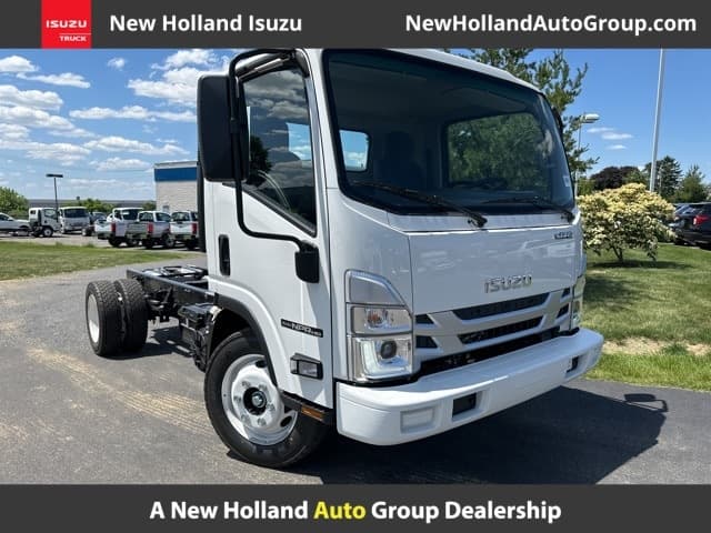 Foto de 2025 Isuzu NPR 