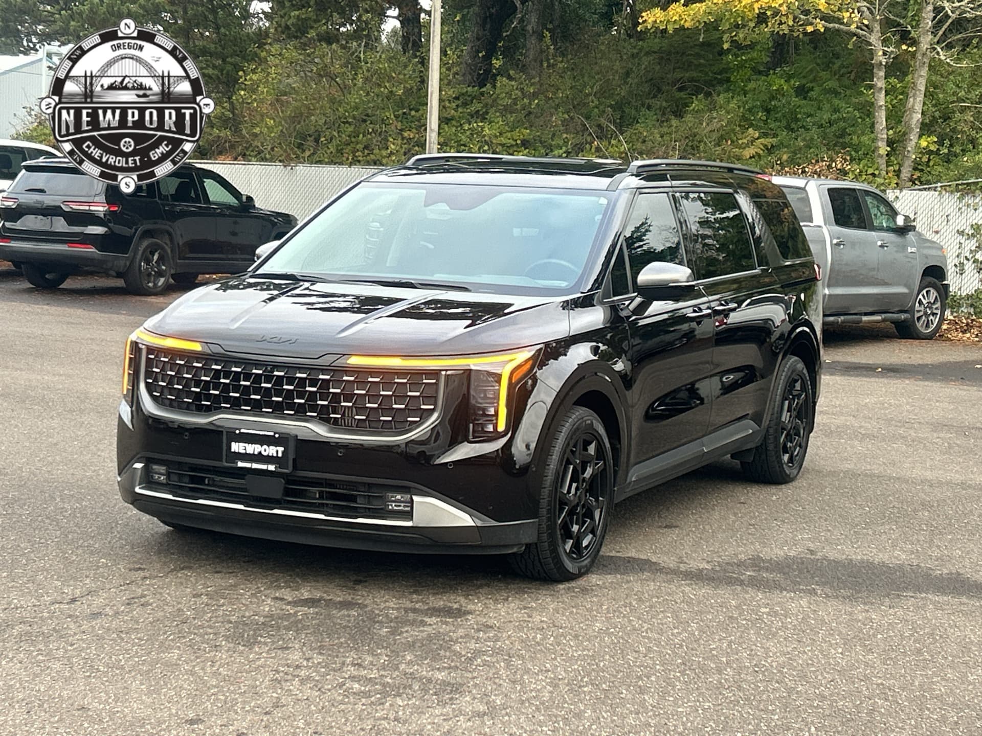 2025 Kia Carnival Hybrid SX Prestige — photo 1 of 35