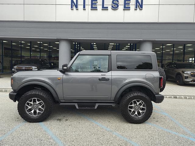 2023 Ford Bronco Badlands — photo 1 of 14